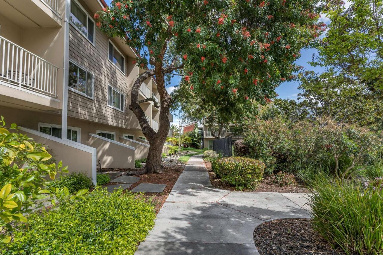 Best Western Plus Garden Court Inn Fremont Eksteriør bilde